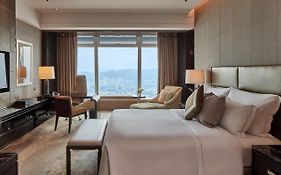 Hotel The Ritz-Carlton Hongkong Exterior photo