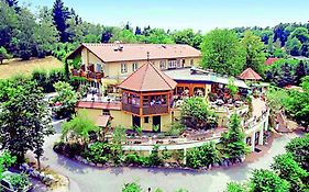 Hotel Restaurant - Häuserl im Wald Graz Exterior photo