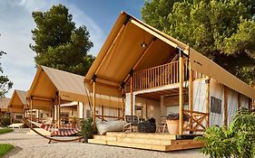 Hotel Arena One 99 Glamping Pula Exterior photo