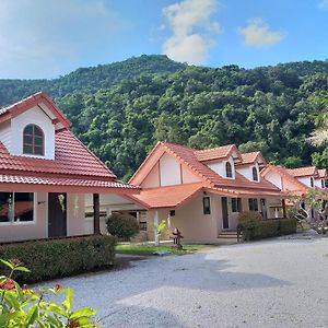 Khaolom Resort Khanom Exterior photo
