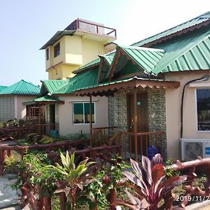 Resort Gorumara Riverside Lataguri Exterior photo