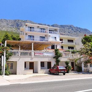 Apartments And Rooms By The Sea Lokva Rogoznica, Omis - 2973 Exterior photo