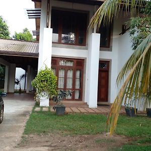 Enola Holiday Resort Anuradhapura Exterior photo