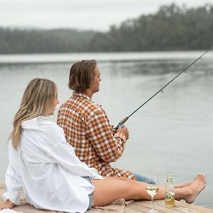 The Leaning Oak Holiday Lifestyles - Lake Conjola Exterior photo