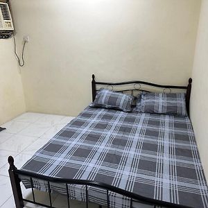 Room Available In One Bedroom Appartment Dating Not Allowd Thare Schardscha Exterior photo