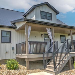 Premier Cottages By Amish Country Lodging Berlin Exterior photo