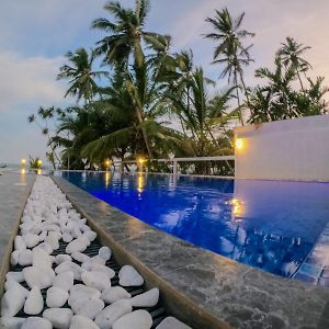 Blue Ocean Resort Netolpitiya Exterior photo