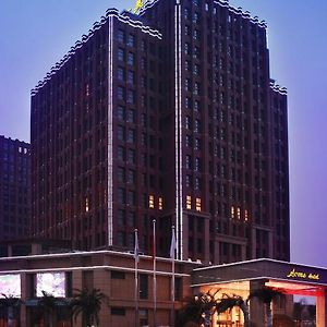 Acme Hotel Chengdu Exterior photo