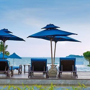 The Oriental Beach Resort Rayong Exterior photo