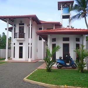 Amawin Resort Hambantota Exterior photo