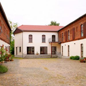 Hotel Landhaus Heinrichshof Jüterbog Exterior photo