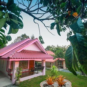 Khao Hin Tang Resort Rayong Exterior photo
