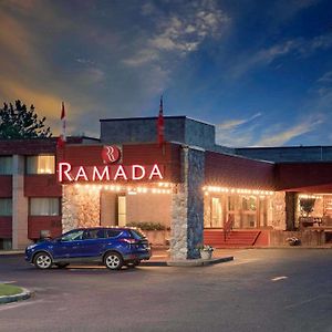 Ramada By Wyndham Pinewood Park Resort North Bay Exterior photo