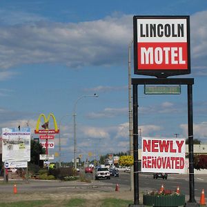 Lincoln Motel Sturgeon Falls Exterior photo