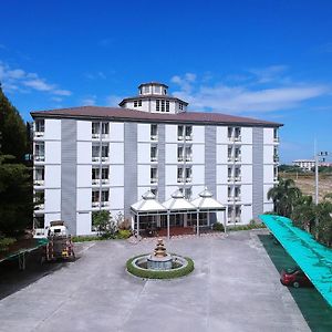 Hotel Matini Amata Ban Hua Phai Exterior photo