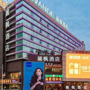 Lavande Hotel Guangzhou Chimelong Shiqiao Metro Station Yifa Pedestrian Street Branch Exterior photo