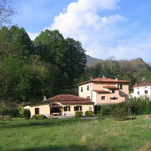 Villa With River Access Cocciglia Exterior photo
