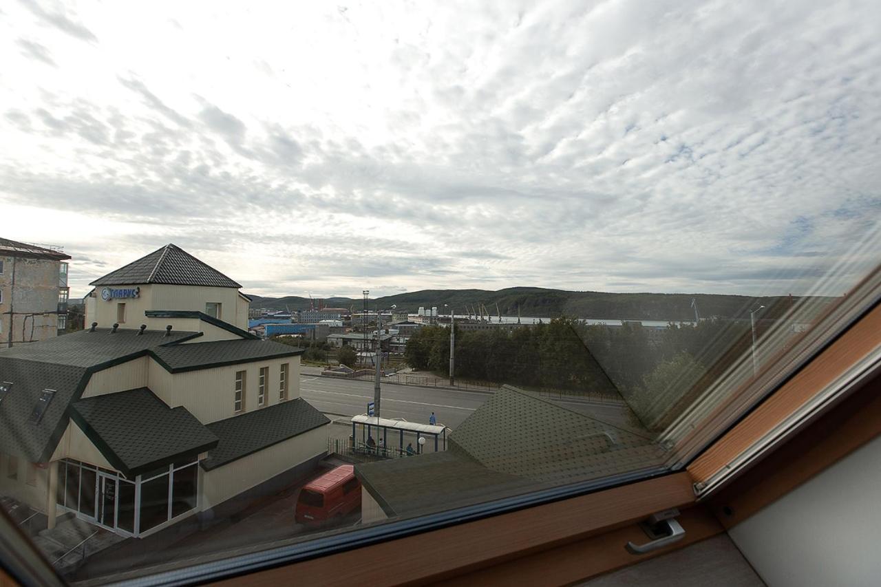 Glarus Hotel Murmansk Exterior foto