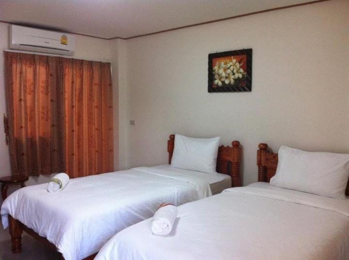 Hotel Gongaew Mansion Ubon Ratchathani Zimmer foto