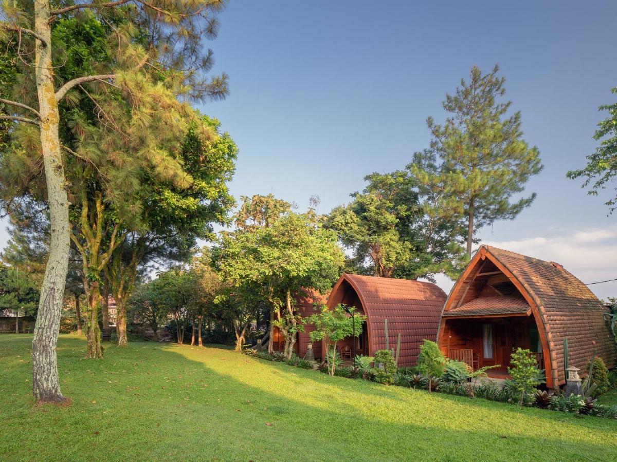 The Village Resort Bogor By Waringin Hospitality Exterior foto