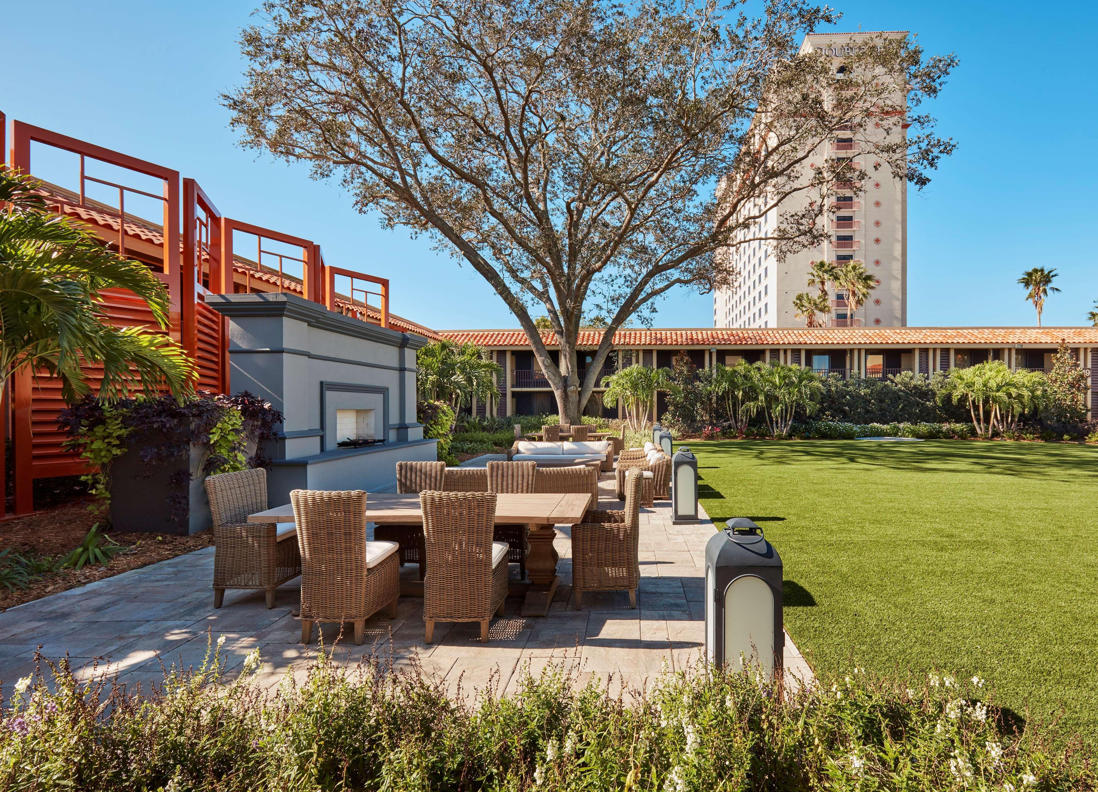 Doubletree By Hilton Hotel Orlando At Seaworld Exterior foto