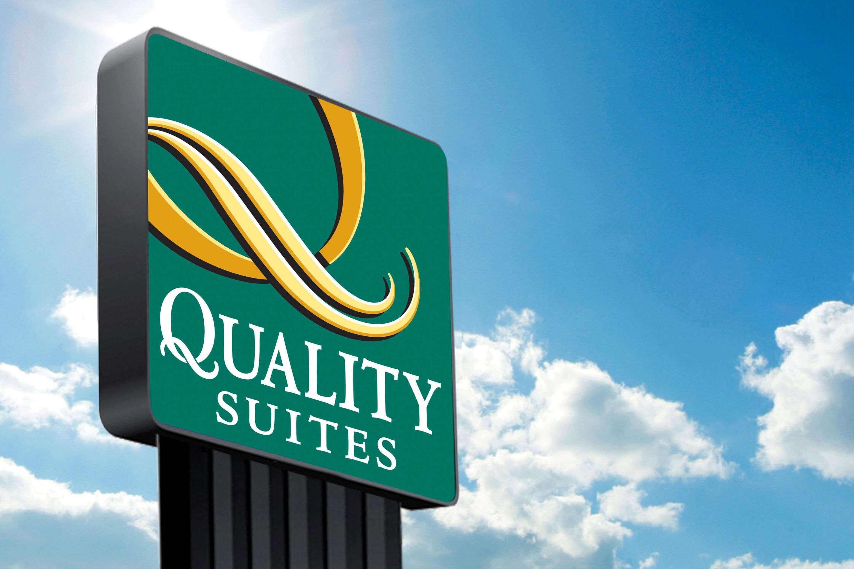 Quality Suites Near West Acres Fargo Exterior foto