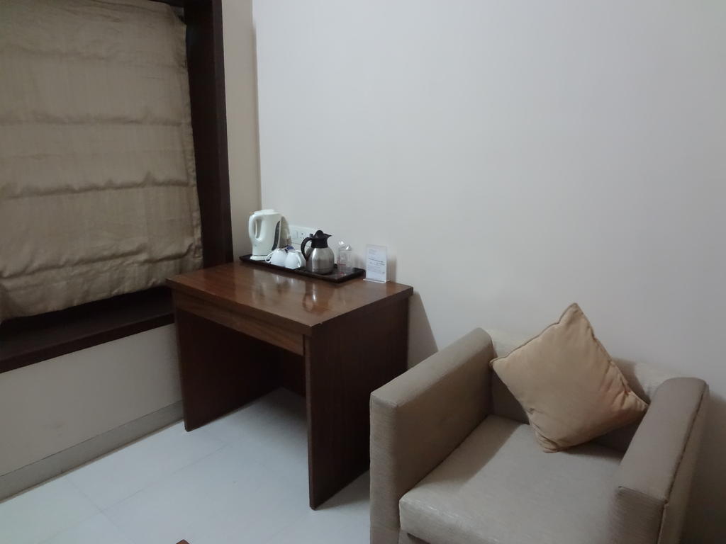 Rama Krishna Executive Apartments Mumbai Zimmer foto