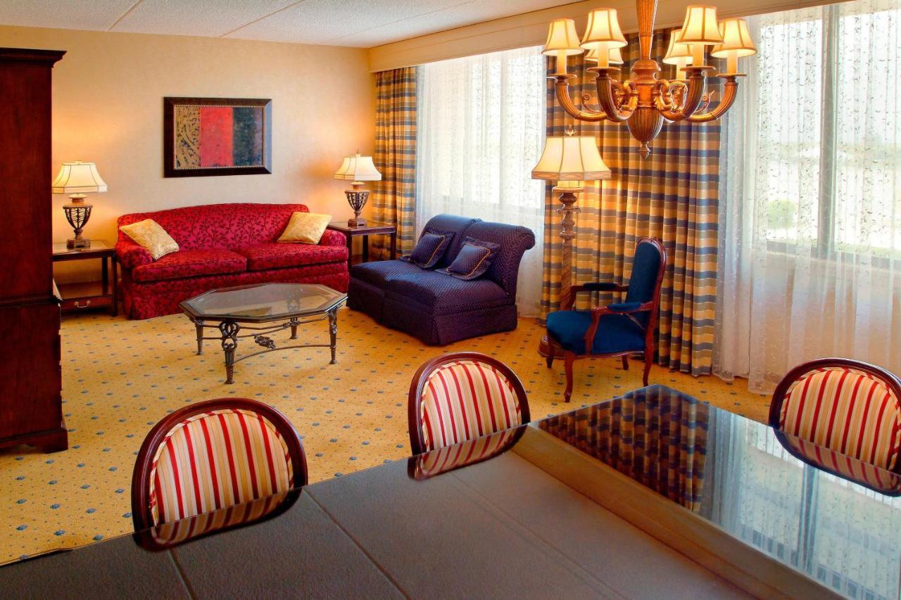 Long Island Marriott Hotel Uniondale Zimmer foto
