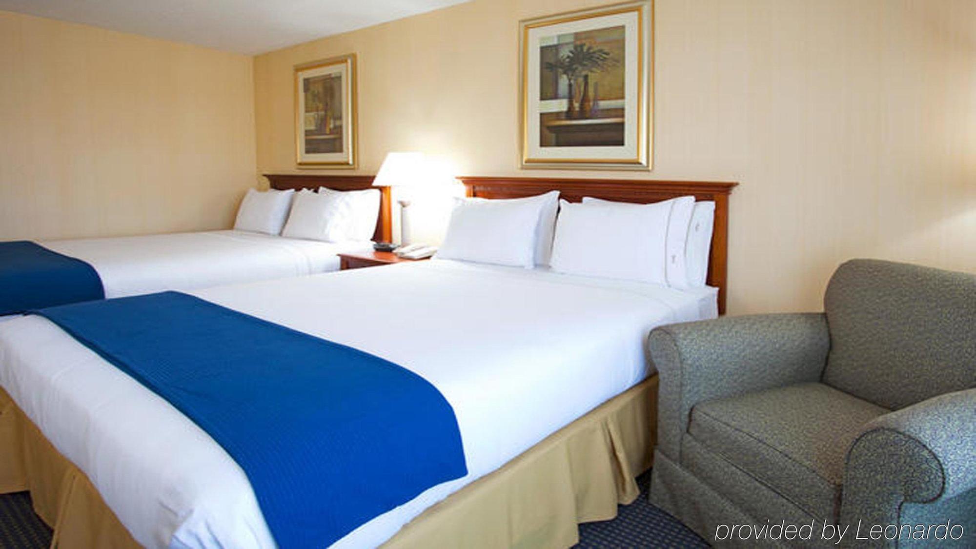 Holiday Inn Express & Suites Buffalo Airport, An Ihg Hotel Cheektowaga Zimmer foto