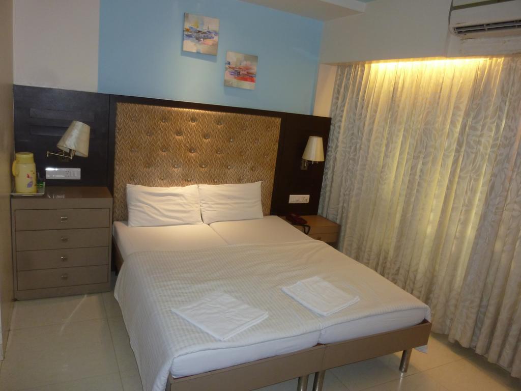 Hotel Khwaish Presidency Mumbai Zimmer foto