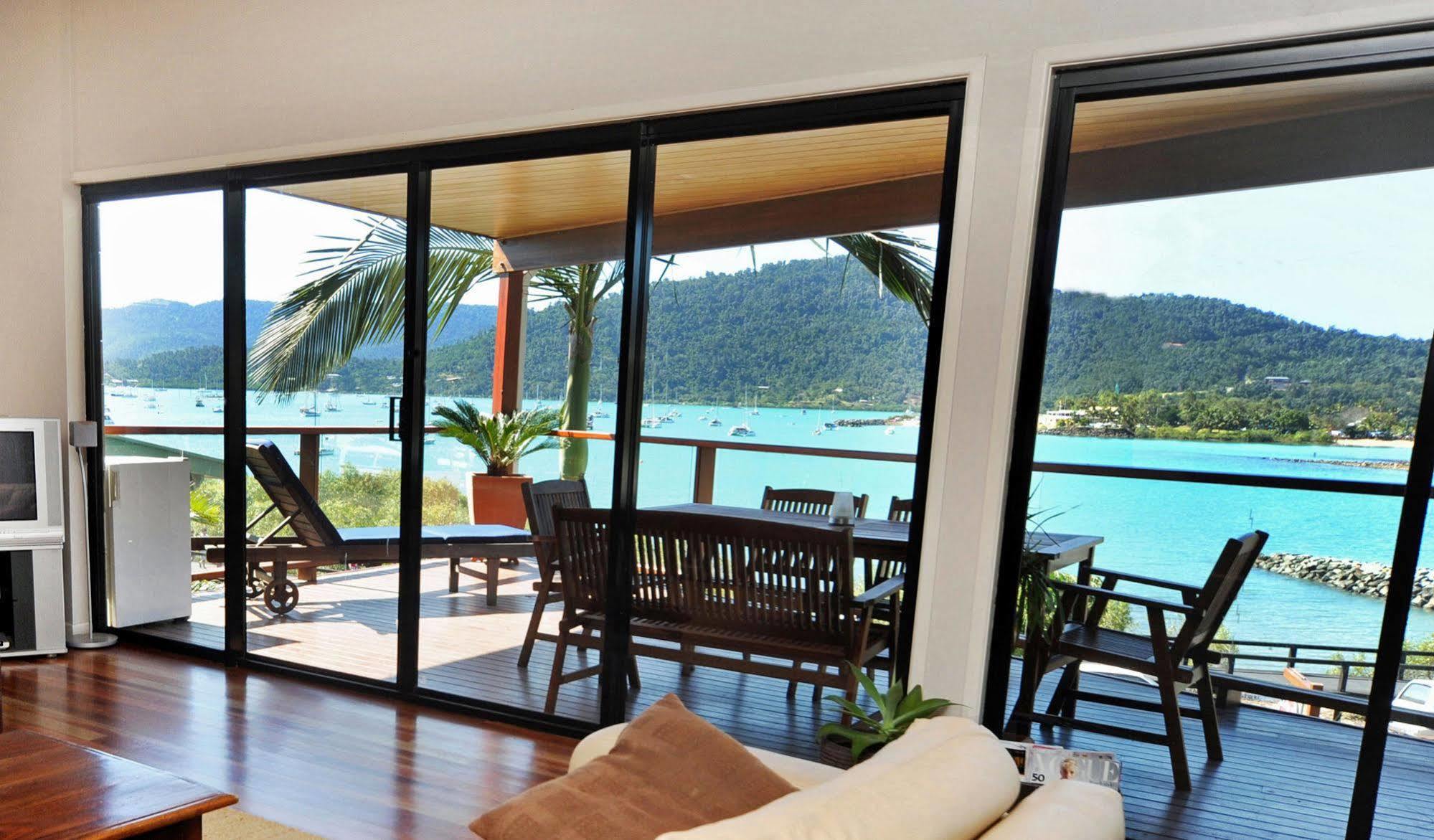 Airlie Waterfront Bed & Breakfast Airlie Beach Exterior foto