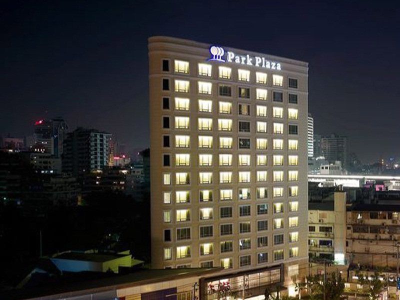 Hotel Park Plaza Sukhumvit Bangkok Exterior foto