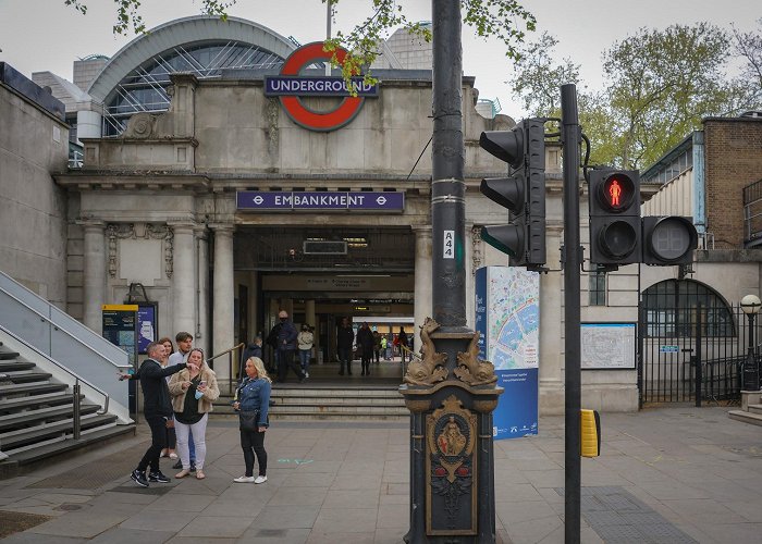 Embankment tube photo