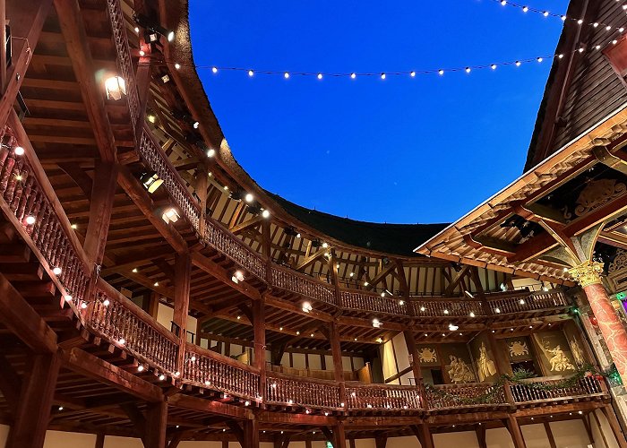 Shakespeare's Globe Theatre photo