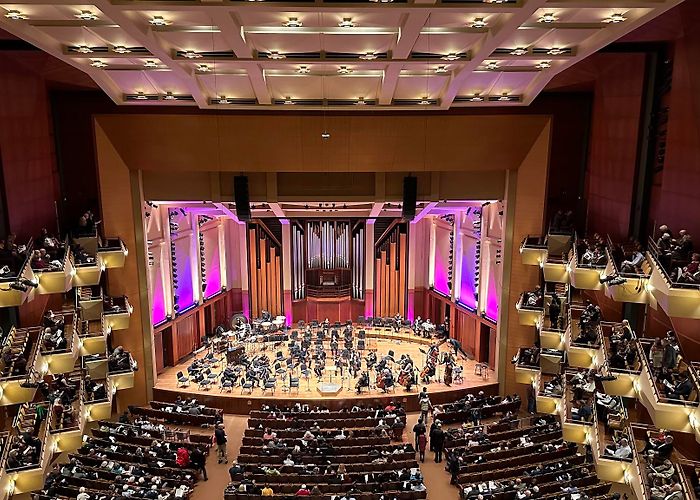 Benaroya Hall photo