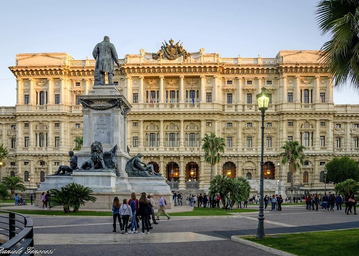 Piazza Cavour photo