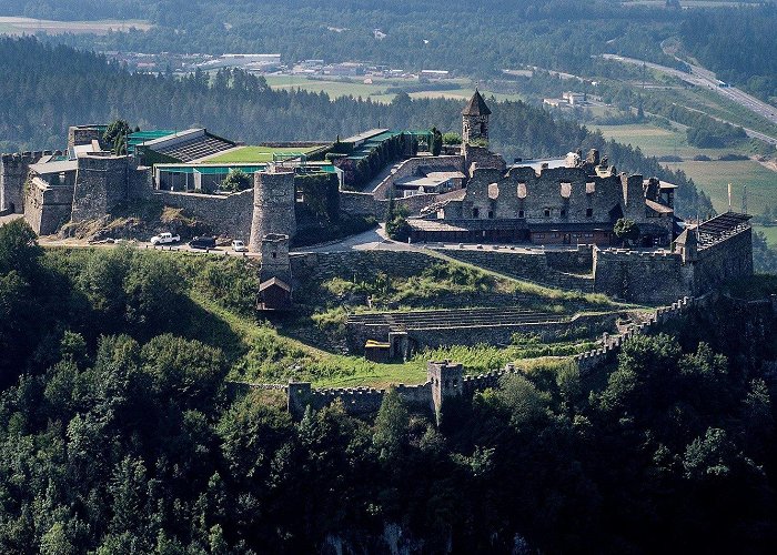 Eagle Show at Castle Landskron Welcome2Villach: 10 DAYS TRIPS FROM VILLACH - FUN FOR THE WHOLE FAMILY photo