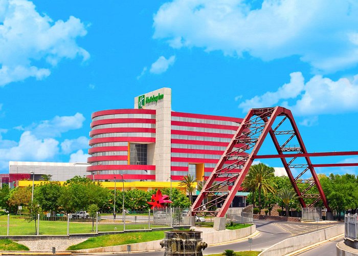 Sesame Street Park Hotel in Monterrey | Holiday Inn Monterrey-Parque Fundidora Hotel photo