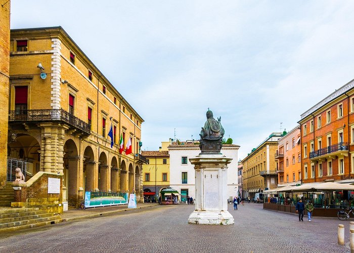 Piazza Cavour Piazza Cavour - Rimini - Arrivalguides.com photo