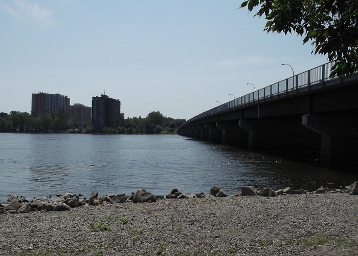 Mille Iles River Park Parc de la Riviere des Milles-Iles Pont Marius Dufresne | William ... photo