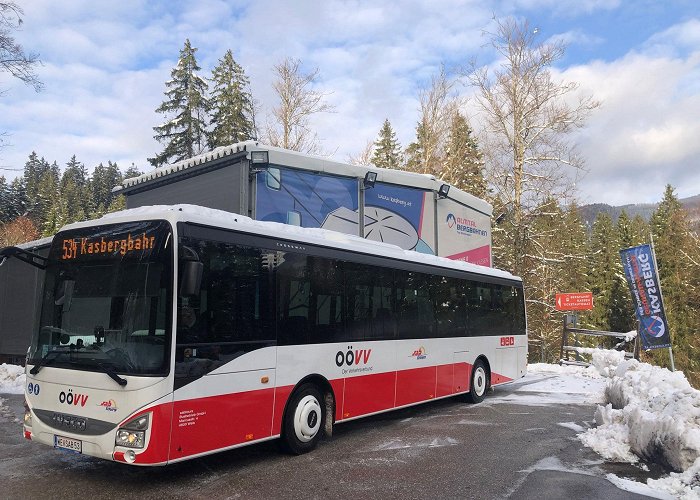 Kasbergbahn ski shuttle bus to the family ski resort Kasberg in the Almtal photo