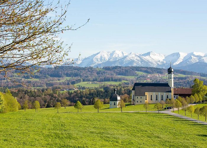 Wallfahrtskirche Wilparting Kurzurlaub Bad Aibling | Bahn + Hotel photo