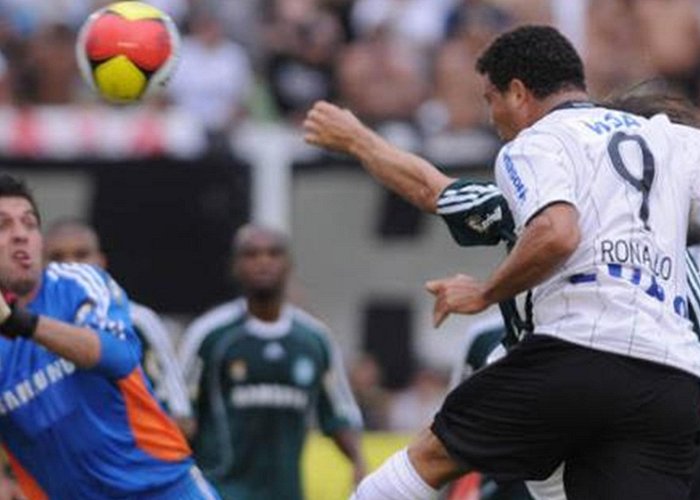 Prudentao Stadium Ronaldo scores, booked - Eurosport photo