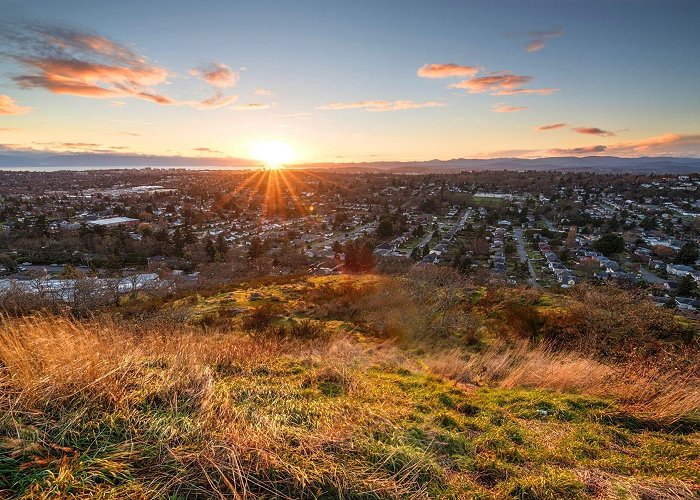 Mount Tolmie Park Temperatures could reach up to 18°C in Victoria next week photo