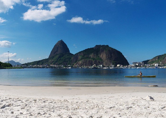 Ilha Cotunduba Best time for Kayaking in Rio de Janeiro 2024 - Best Season - Rove.me photo