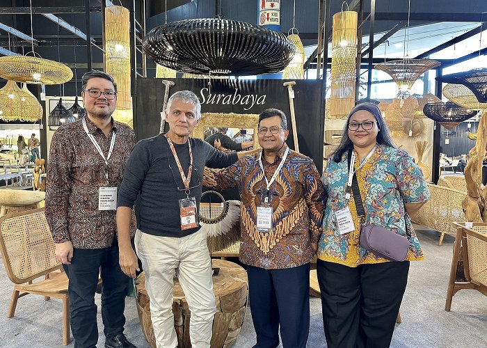 Buenos Aires Exhibition and Convention Centre Indonesian Products Are in Great Demand at the Expo Cafira and ... photo