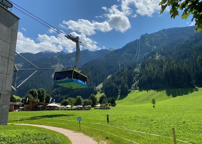 Ahornbahn Ski lift Ahornbahn - Zillertal 3000 - Mayrhofen | AlpenCams photo