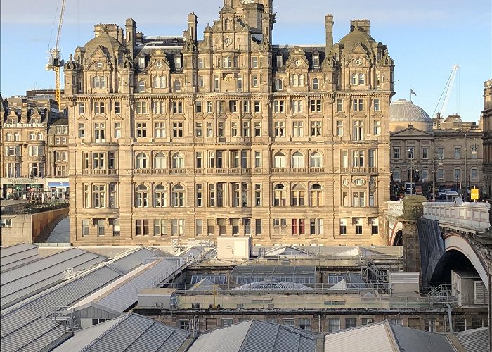 Edinburgh Waverley Railway Station Trainspotting - Edinburgh's Waverley Train Station — Edinburgh ... photo