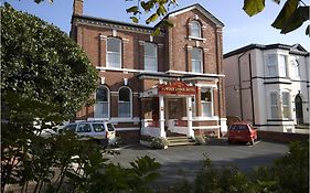 The Bowden Lodge Southport Exterior photo