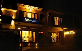 Fabhotel Cotts Villa Vasant Kunj Neu-Delhi Exterior photo